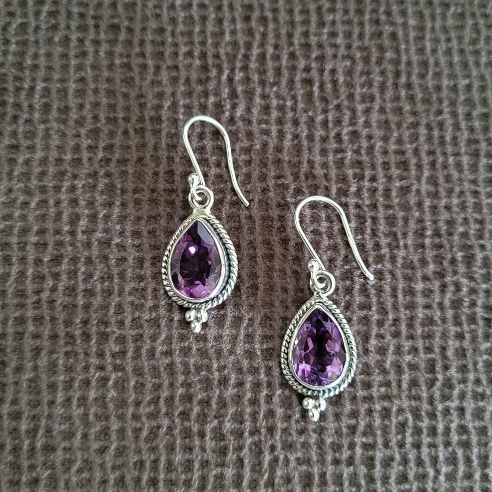 Shivam Amethyst💜 Teardrop💧Earrings - Picture 5 of 14